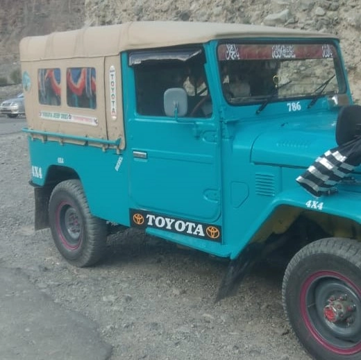 Toyota Jeep Seater